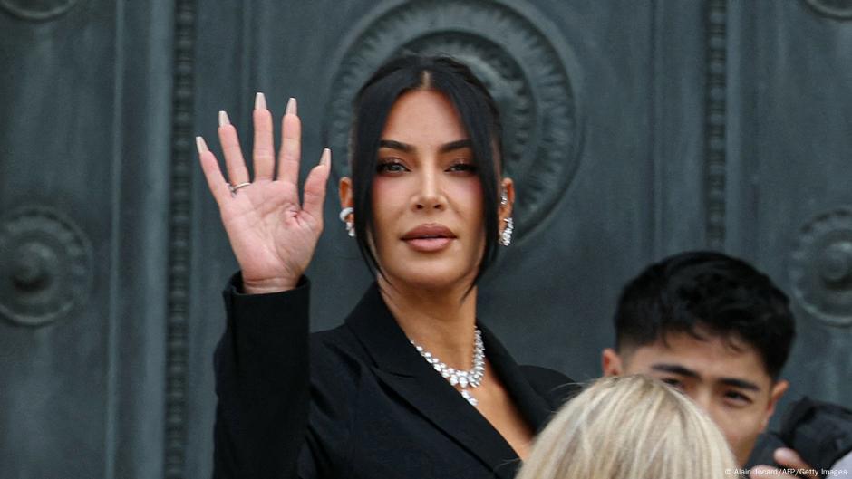 Kim Kardashian testifies in Paris jewel heist trial – DW – 05/13/2025
