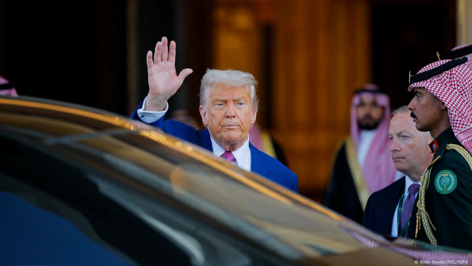 في الرياض.. قمة بين ترامب وقادة الخليج ولقاء وجيز مع الشرع