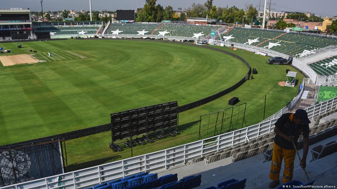 راولپنڈی کرکٹ اسٹیڈیم کی ایک تصویر راولپنڈی کرکٹ اسٹیڈیم کی ایک تصویر