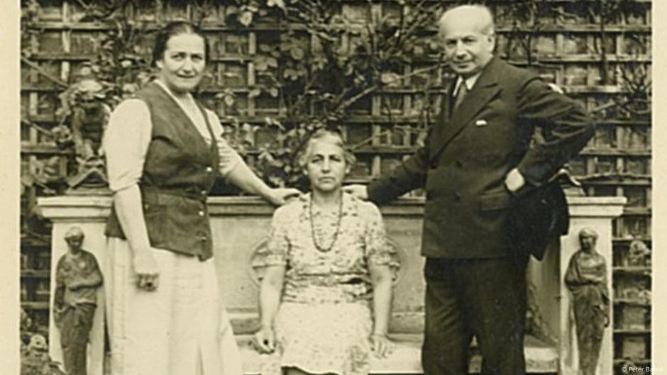 Marilujze Volf i doktor Vilhelm Majerštajn sa princezom Keterin koja im je pomogla da pobegnu iz Nemačke