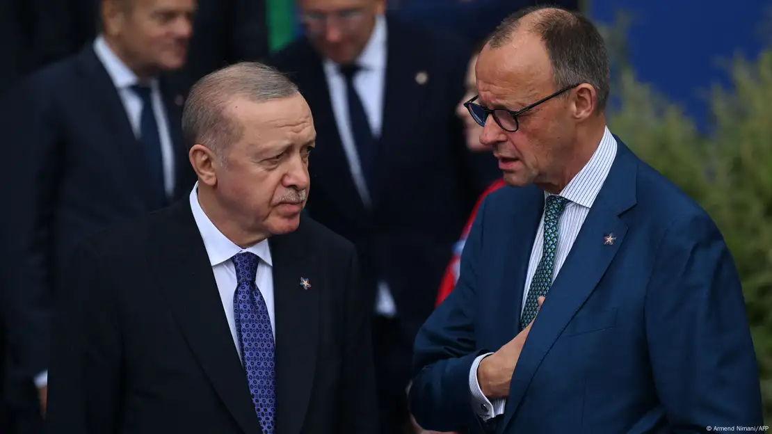 Erdoğan ve Merz, Arnavutluk'un başkenti Tiran'da geçen Mayıs ayında düzenlenen Avrupa Siyasi Topluluğu zirvesinde yan yana