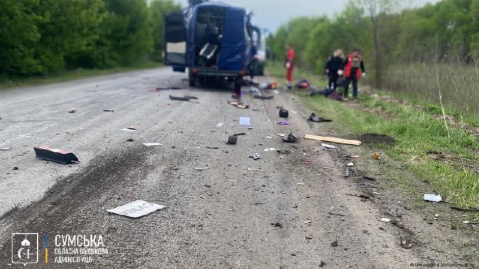 Ataque ruso contra civiles deja nueve muertos en Ucrania – DW – 17/05/2025