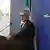 Portavoz del Ministerio de Exteriores, Esmaeil Baghaei, en imagen de archivo, frente a un micrófono.