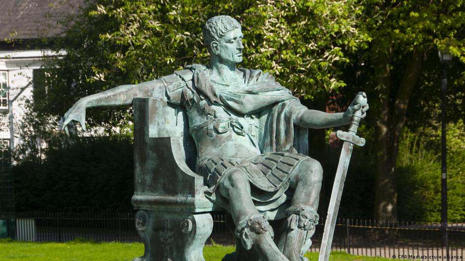 Statua cara Konstantina u Jorku, Engleska