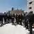 Miembros de una delegación diplomática de la Unión Europea se reúnen cerca de la entrada oriental del campo de Jenin durante una visita el miércoles (21.05.2025), en medio de una ofensiva militar israelí en la Cisjordania ocupada.