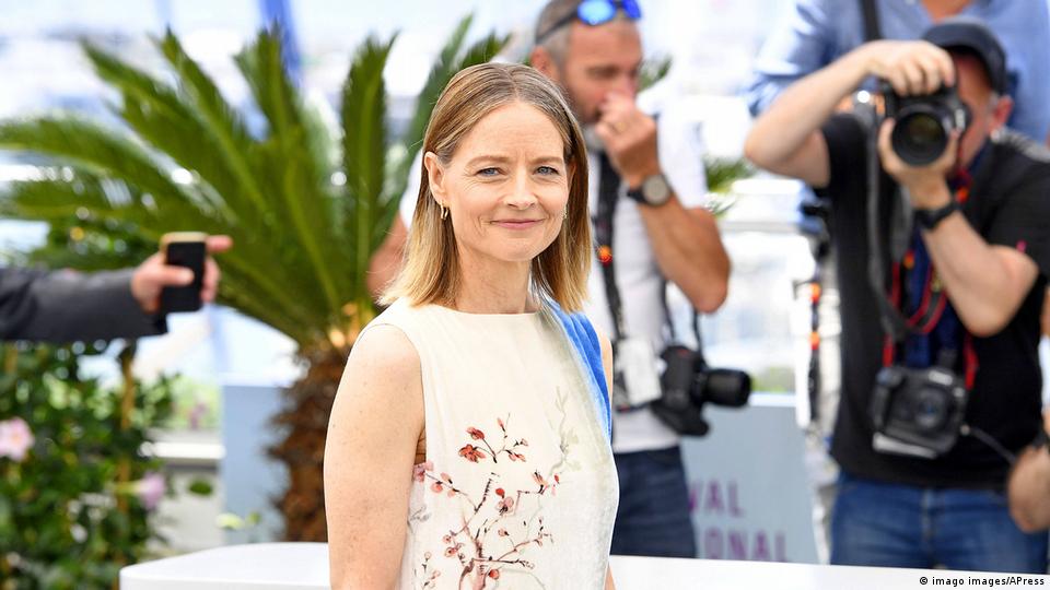 تصویری از جوی فاستر در جشنواره فیلم کن- ۲۱ مه ۲۰۲۵