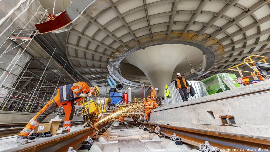 'Stuttgart 21' high-speed rail opening delayed once more