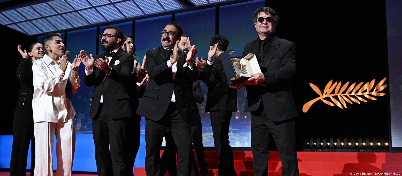 فیلم"یک تصادف ساده" ساخته‌ جعفر پناهی، موفق به کسب نخل طلای هفتاد و هشتمین دوره جشنواره فیلم کن شد