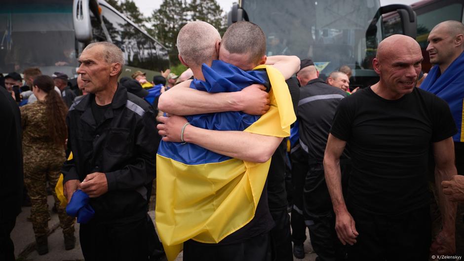 Ucrania y Rusia finalizan intercambio de prisioneros – DW – 25/05/2025