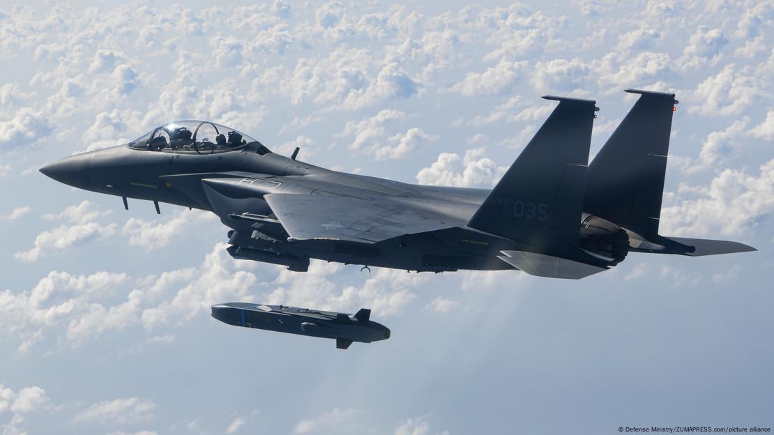 Avion dhe raketa me rreze të gjatë veprimi Taurus Avion dhe raketa me rreze të gjatë veprimi Taurus