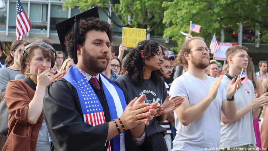 Visas de estudio en Estados Unidos, ¿en un limbo legal? – DW – 03/06/2025