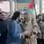 غلامرضا قاسمیان، مداح دفتر خامنه‌ای که در عربستان سعودی بازداشت شده بود، به هنگام ورود به ایران