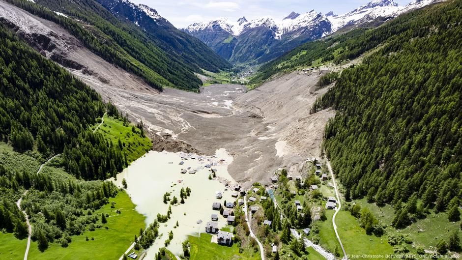 Inside the Swiss valley partially swallowed by a glacier  – DW – 06/03/2025