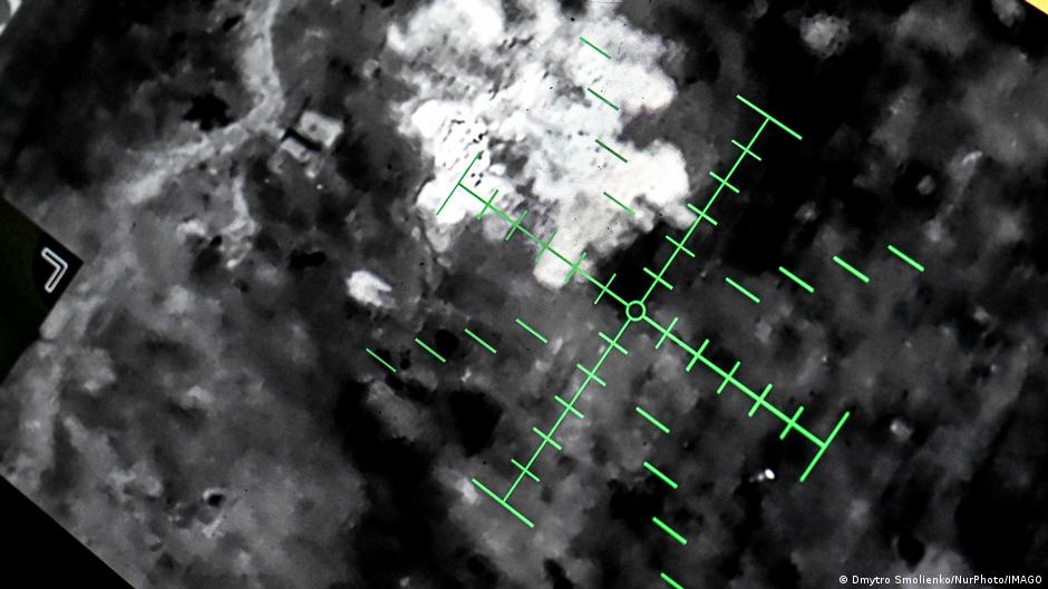 Masivo ataque ucraniano destruye 40 bombarderos rusos – DW – 01/06/2025