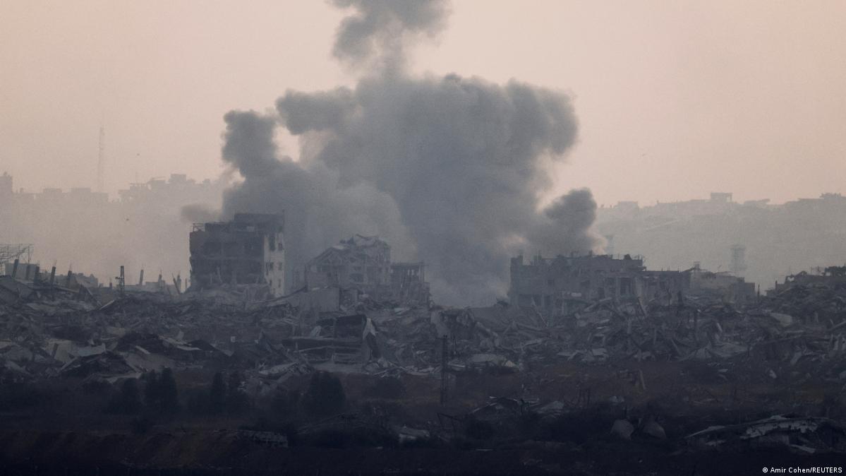 Al menos 10 muertos y 100 heridos por ataque israelí en Gaza