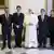 El Papa León XIV junto al ministro peruano ante la Santa Sede Manuel Carrasco (2º izq.) y los funcionarios del Registro Nacional de Identificación y Estado Civil (RENIEC) de Perú, tras actualizar los datos de su DNI electrónico peruano el viernes (30.05.2025).