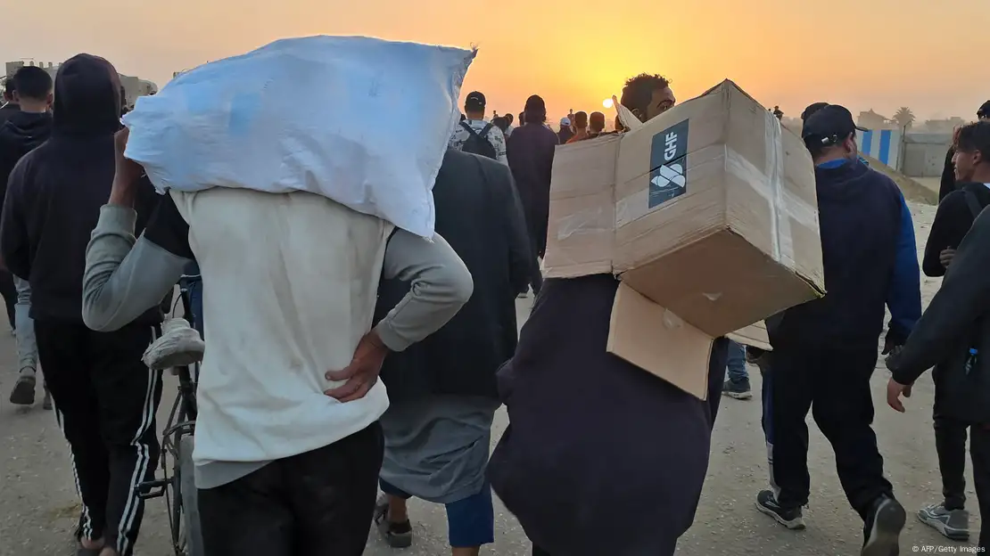 Los civiles de Gaza luchan por sobrevivir, pero falta ayuda – DW – 04/06/2025
