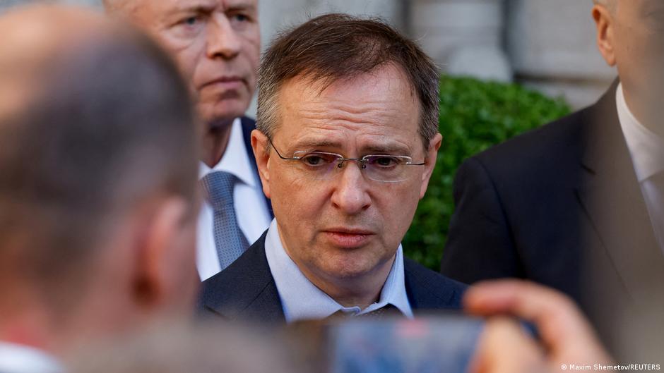 Rusia acusa a Ucrania de posponer canje de prisioneros – DW – 07/06/2025