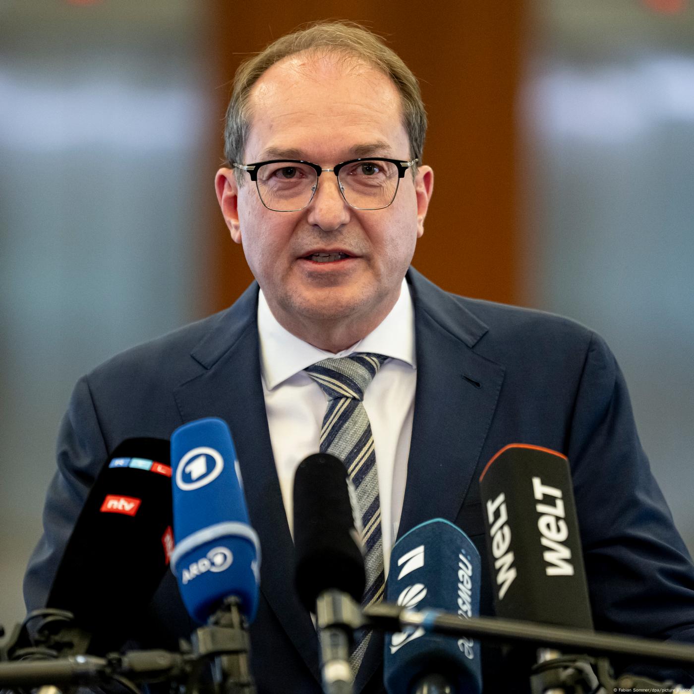 03.06.2025 – Langsam Gesprochene Nachrichten