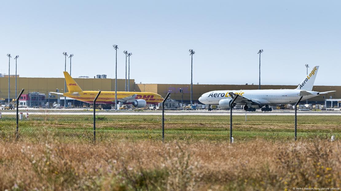 Avionë mallrash në aeroportin e Lajpcigut