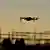 Dron vuela sobre una localidad de Alemania.
