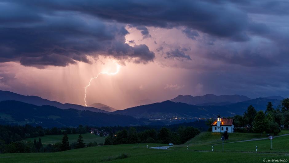 Prizor iz Bavarske, podno Alpa