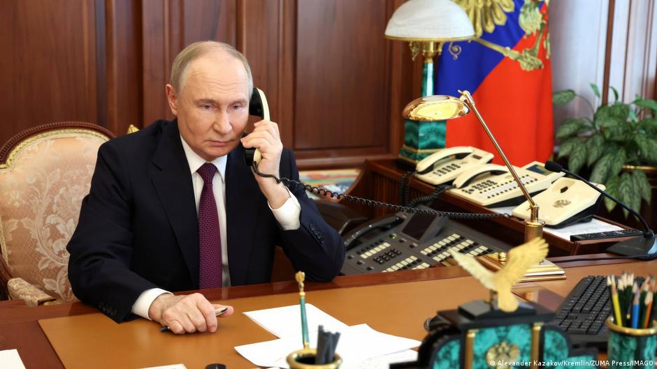 Путін анонсував заборону дзвінків із "недружніх" країн у Росію