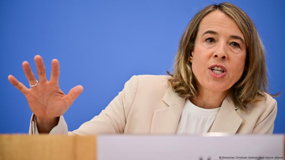 Ulrike Malmendir