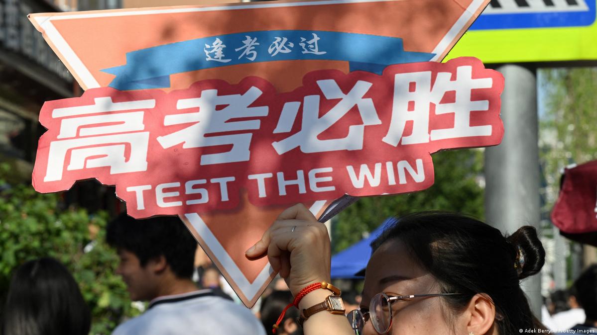 法兰克福汇报：“为了孩子的教育，家长一掷千金”