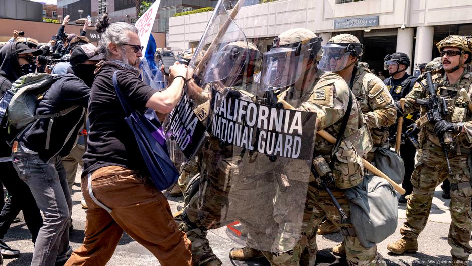 Sukobi demonstranata i pripadnika Nacionalne garde 8. juna u Los Anđelesu