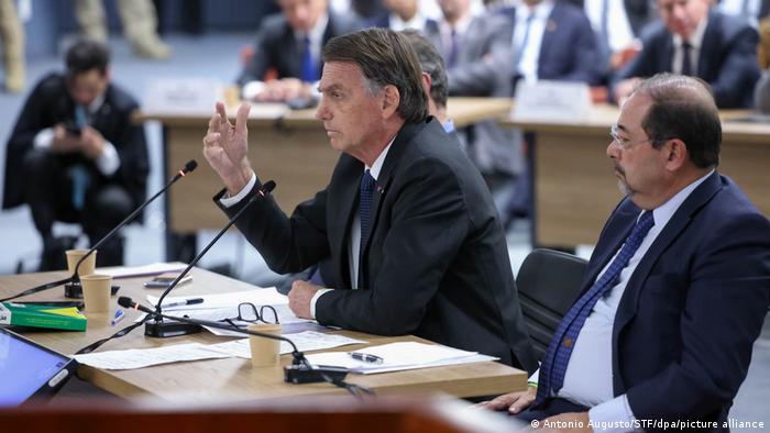 Moraes pede data a Zanin para julgamento de Bolsonaro
