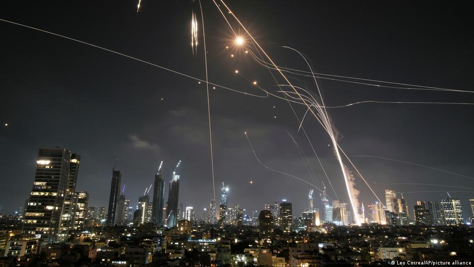 Irán lanza una cuarta oleada de misiles sobre Israel – DW – 14/06/2025