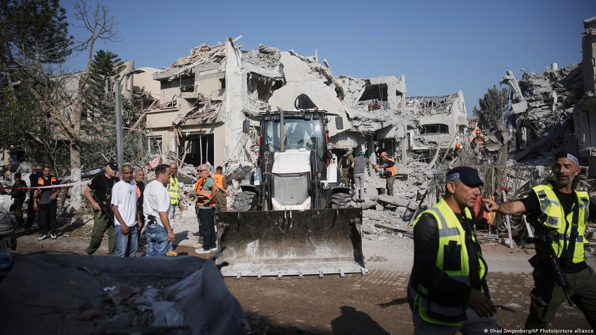 以色列和伊朗再次互射导弹核设施暂无泄漏