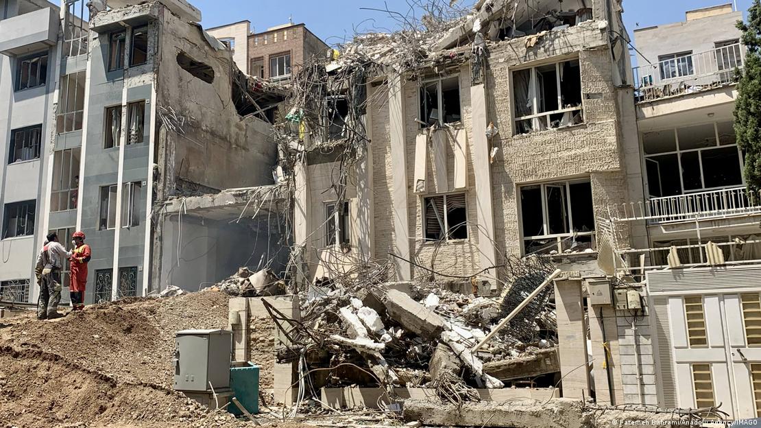 Prédio destruído em Teerã