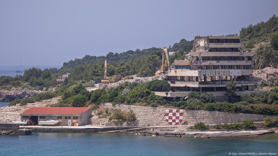 Zašto zdanje hotela „Pelegrin“ nije bilo zaštićeno?