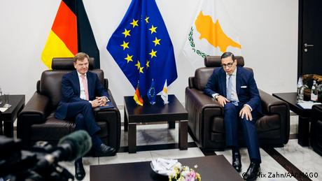 Βάντεφουλ: Αν η Κύπρος μας χρειαστεί, θα είμαστε παρόντες