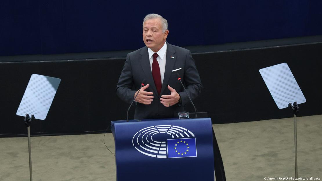 اردن کے شاہ عبداللہ اس سال جون میں فرانس کے شہر اسٹراسبرگ میں یورپی یونین کی پارلیمان سے خطاب کرتے ہوئے