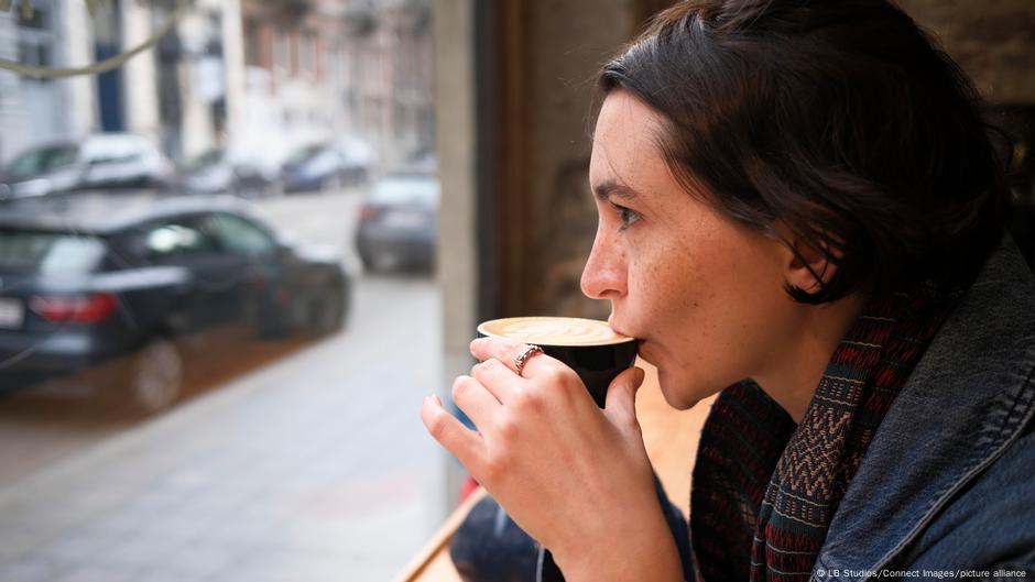 Opušteno uživanje u kafi