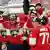 Spieler der Florida Panthers mit Stanley Cup nach dem Sieg gegen die Edmonton Oilers