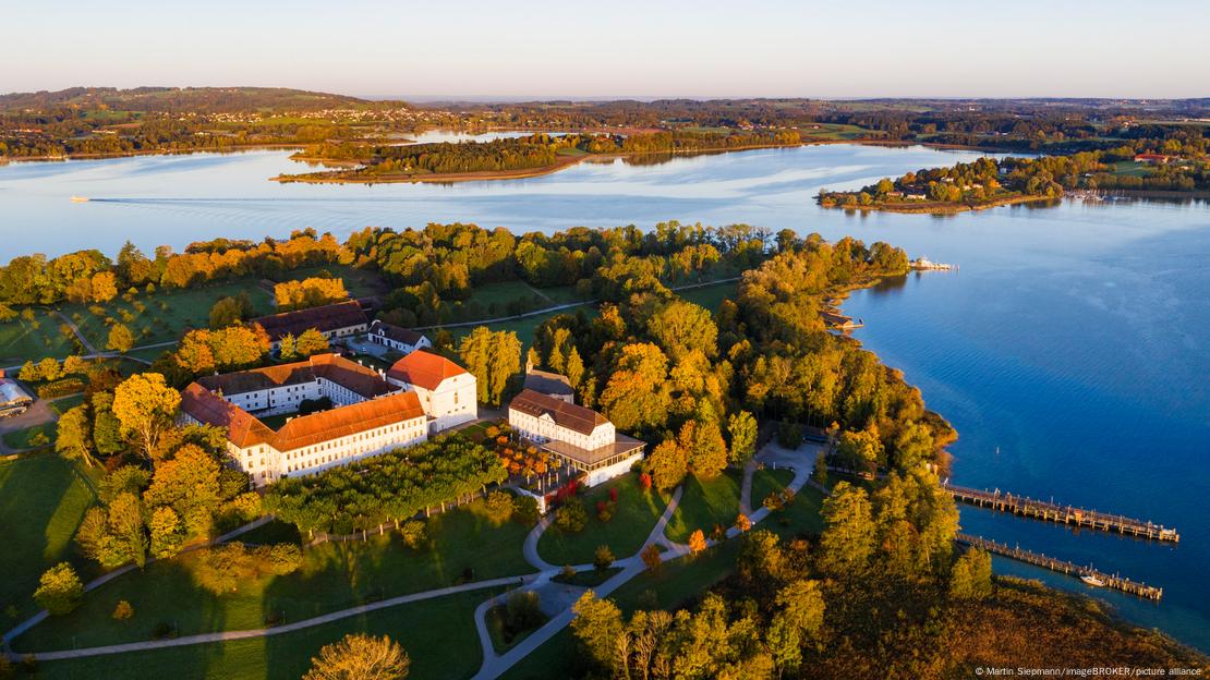 Старый дворец Херренкимзе сверху Старый дворец Херренкимзе сверху