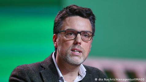 Robin Wagener kërkon mbylljen e Shtëpisë Ruse