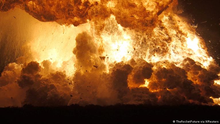 邦楽 BEST OF FANTASTIC EXPLOSION 72972181_604.jpg
