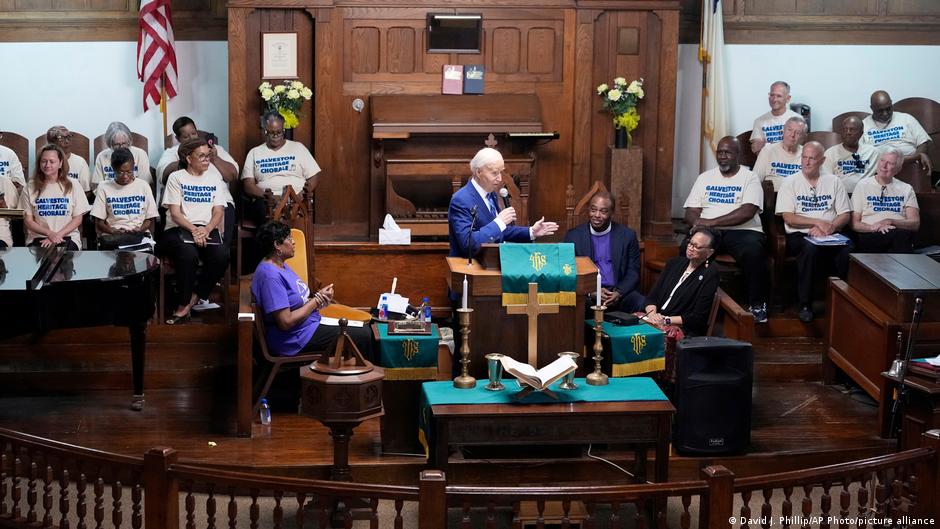 Biden asiste a servicio religioso por Juneteenth en Texas – DW – 20/06/2025