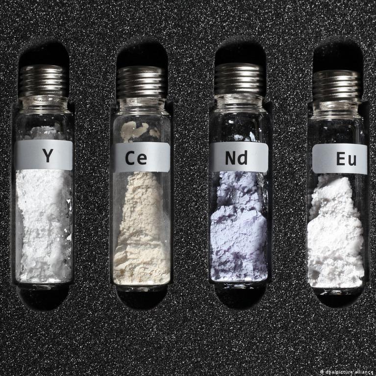 欧洲议会谴责中国限制稀土出口北京批“双标” – DW – 2025年7月11日