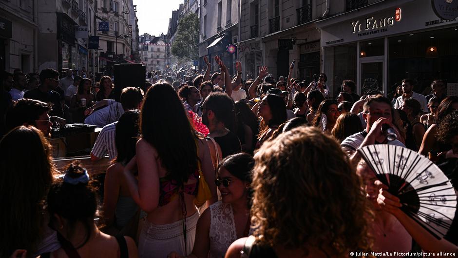 Nadelattacken – sexualisierte Gewalt gegen Frauen