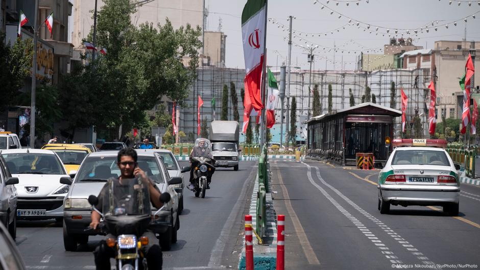 Iranske zastave na ulicama Teherana, 24. jun 2025.