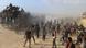 Palestinos intentan recibir suministros de ayuda en Beit Lahia, en el norte de la Franja de Gaza, el 23 de junio de 2025.