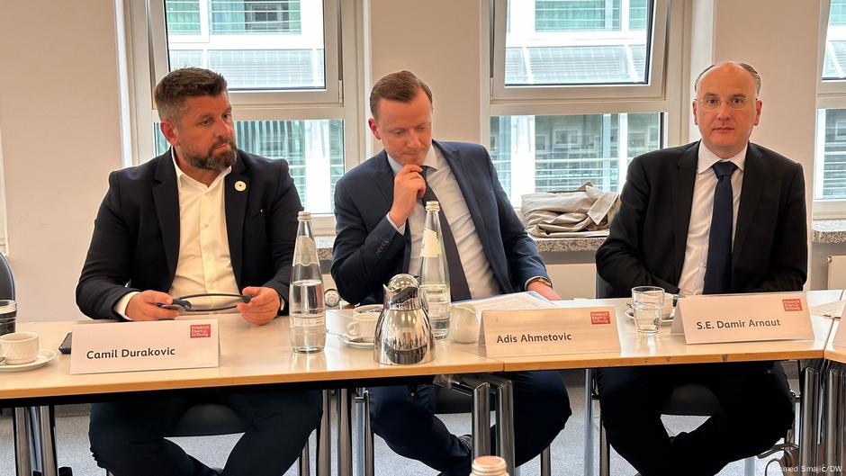 Ćamil Duraković, Adis Ahmetović i Damir Arnaut