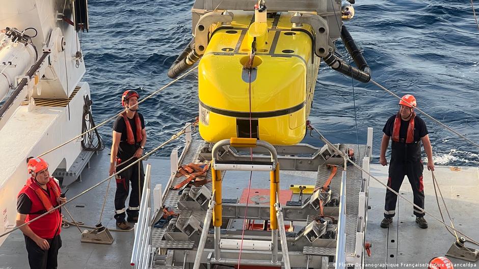 Was wir über die 1800 Atommüll-Fässer im Atlantik wissen