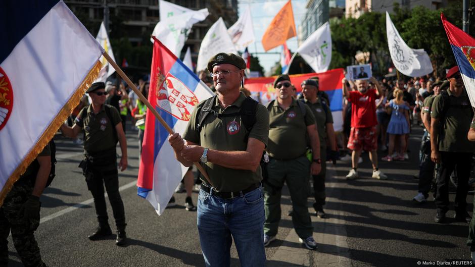 Srpski veterani na vidovdanskim protestima u Beogradu